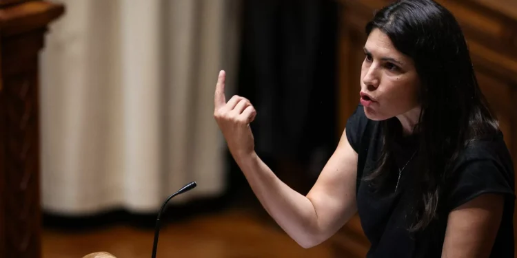 Mortágua acusa Governo de “enorme intransigência” sobre lei laboral