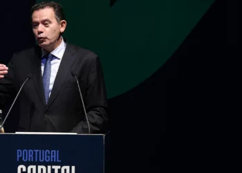 PM exige responsabilidade à UGT e CGTP e garante que pacote laboral não está fechado