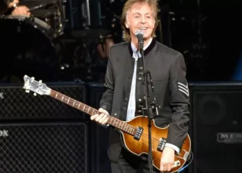Paul McCartney lança faixa silenciosa em protesto contra projeto de IA