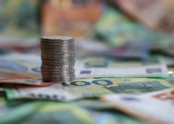 Excedente do Estado sobe para mais de quatro mil milhões até outubro