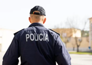 Homem detido após assaltar ourivesaria no centro comercial Vasco da Gama