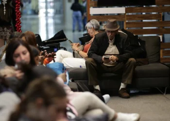 Vai viajar para os EUA? Pode ter de mostrar histórico de redes sociais