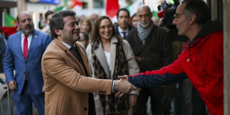 Ventura volta a apelar a Marcelo para adiar Conselho de Estado “em nome da igualdade”