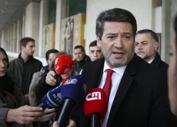 Ventura cita Montenegro e culpa Costa por “esta imigração” em Portugal