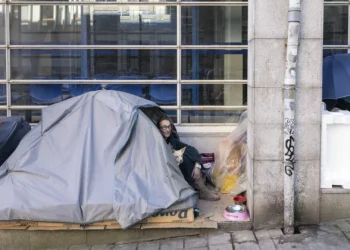 ​Há menos 100 mil pessoas em risco de pobreza, mas ainda são mais de um milhão e meio