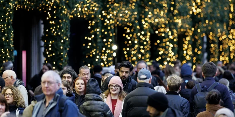 Black Friday: DECO alerta para práticas enganosas, comércio do Porto vive momento forte do ano
