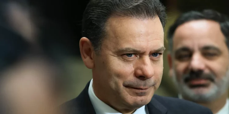 Montenegro em Kiev “para expressar apoio direto de Portugal à Ucrânia”