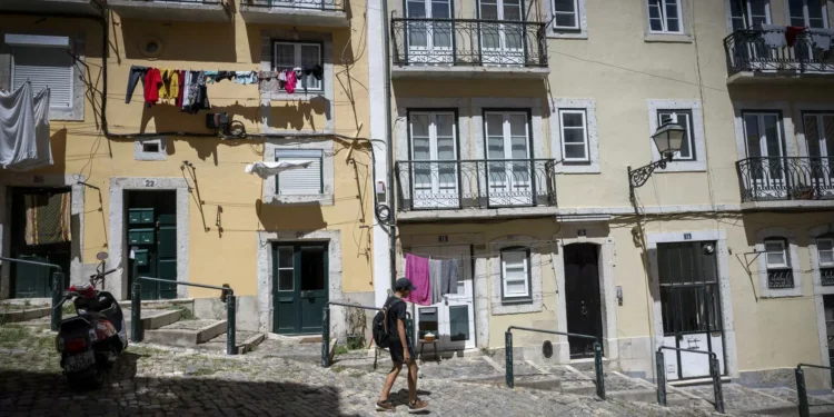 Novo pacote para habitação prevê redução de IRS, aumento das deduções nas rendas e IVA a 6% para habitação vendida no prazo de dois anos
