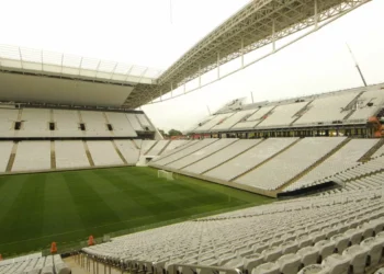 Torcedor é morto por veículo da PM no estádio do Corinthians