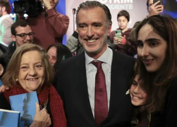 Convicto de estar “muito perto”, Cotrim traz a família e pede aos apoiantes para “continuarem”