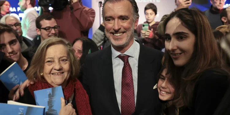 Convicto de estar “muito perto”, Cotrim traz a família e pede aos apoiantes para “continuarem”