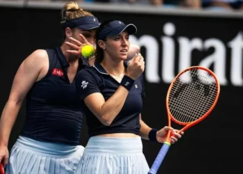 Stefani perde semi de duplas e Brasil dá adeus a Aberto da Austrália