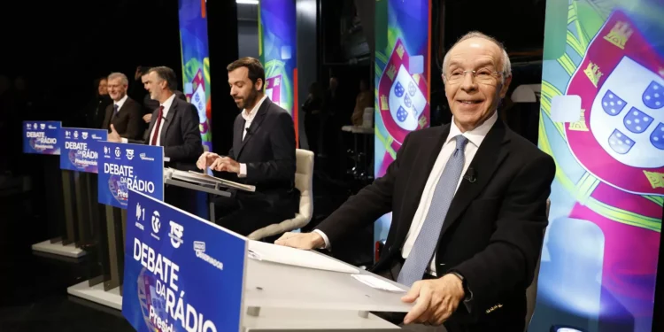 Marques Mendes com um terço dos votos da AD, Cotrim maior que a IL. Como se comparam as presidenciais às legislativas?