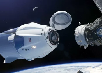 Astronautas deixam Estação Espacial em primeira evacuação médica de emergência da história