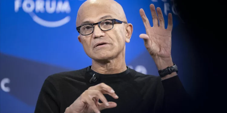 Microsoft apela à redistribuição de benefícios da Inteligência Artificial para evitar “bolha”