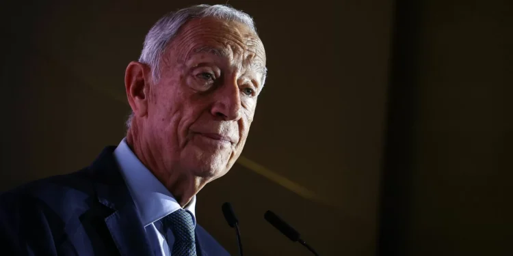 Marcelo expressa solidariedade ao Presidente da Suíça por mortes em incêndio