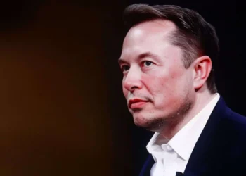 Elon Musk se aproxima de patrimônio histórico de US$ 800 bilhões