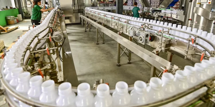 Excedente do Estado chega aos 1,3 mil milhões em 2025