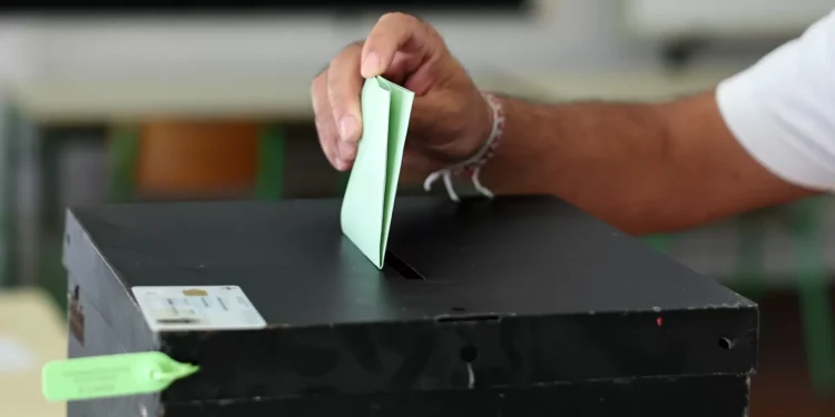 Presidenciais. Abertas inscrições para voto antecipado