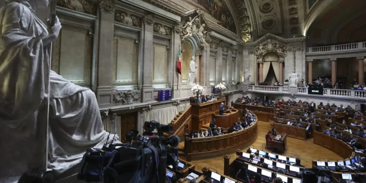 Parlamento rejeita pedido do PCP para debater impacto da tempestade e resposta do Governo