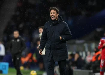 César Peixoto: “Há um jogo até aos 70 minutos. Depois da expulsão, existe outro”