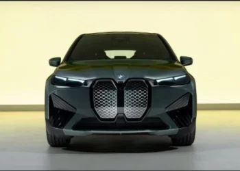 O carro incrível que muda de cor instantaneamente com apenas um clique no botão