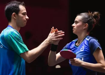 Calderano e Bruna Takahashi vão à semi de duplas do Smash de Singapura