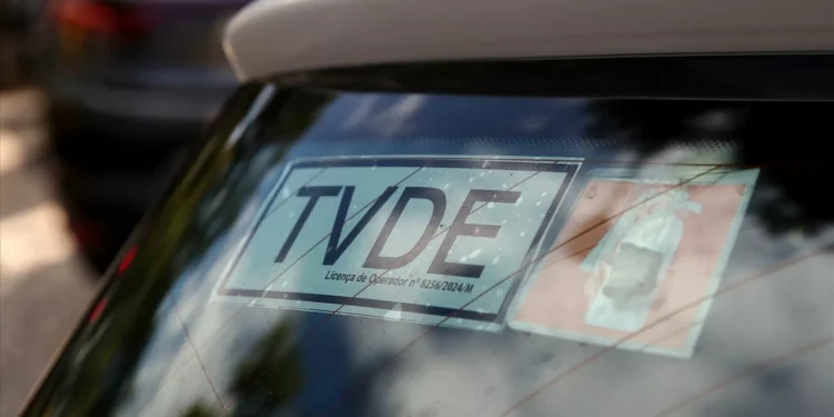TVDE. Um terço das “corridas” começa ou termina junto a transportes públicos