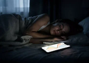 Sensores do celular detectam seus ciclos de sono sem relógio inteligente