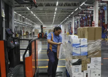 Quase 60% das mulheres ganhavam até 1.000 euros em novembro de 2025