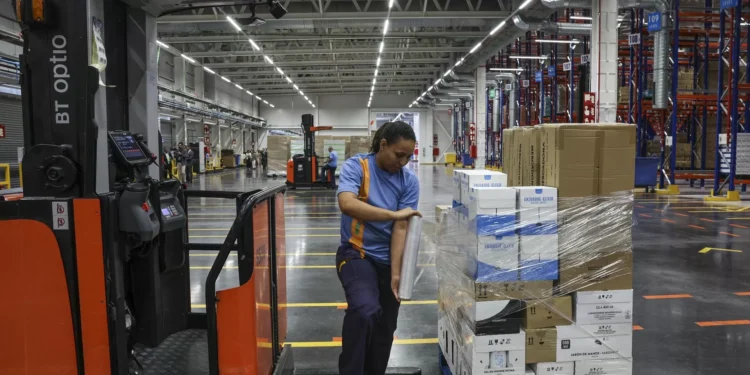 Quase 60% das mulheres ganhavam até 1.000 euros em novembro de 2025