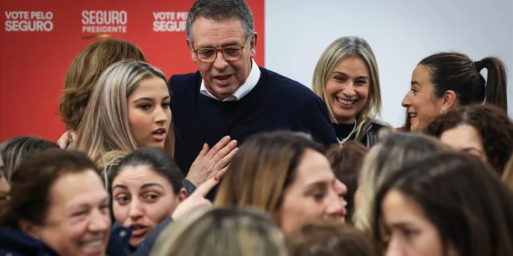 Seguro pede aos portugueses que digam “alto e bom som” o que querem