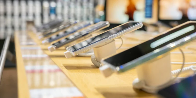 Mercado de smartphones deve sofrer maior baque de sua história, diz IDC