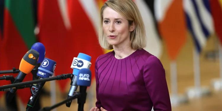 Kremlin é “totalmente responsável” pelo envenenamento de Navalny, diz Kallas