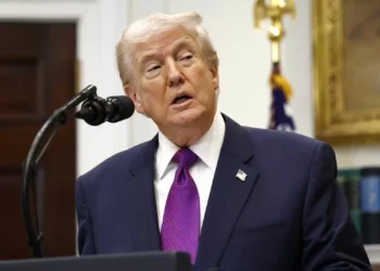 Trump dá um mês para Irão aceitar acordo ou sofrer consequências traumáticas