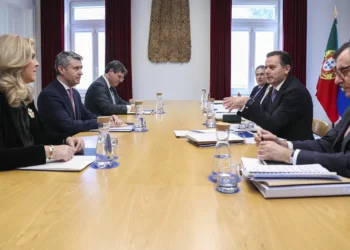 “Dois terços” das propostas do PTRR são também contributos do PS, diz Carneiro