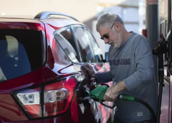 Gasóleo sobe e gasolina mantém preço na próxima semana