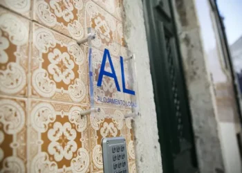 Lisboa cancelou cerca de 6.700 licenças de alojamento local e BE alerta para novos registos