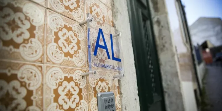 Lisboa cancelou cerca de 6.700 licenças de alojamento local e BE alerta para novos registos